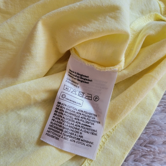 H&M || yellow short sleeve crop top - Picture 4 of 5